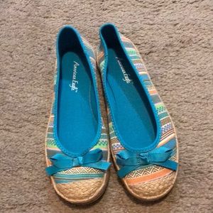 Size 7 American eagle shoes